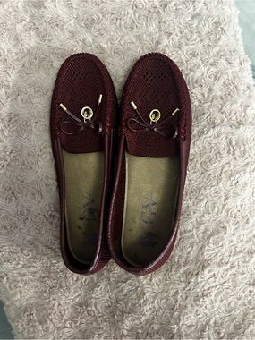 Women’s Burgundy Knit Ballet Loafers with Bow Accent